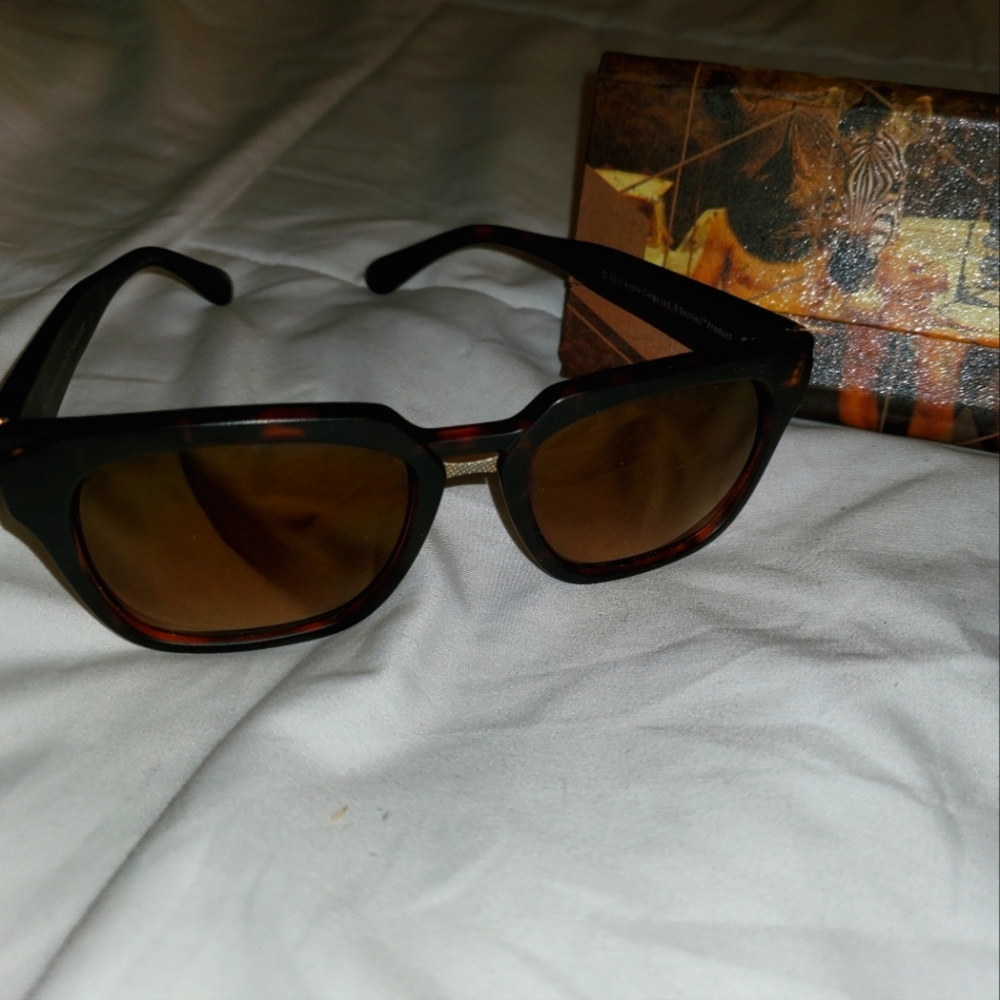 Chilli beans Beatles Hard Days Night sunglasses
